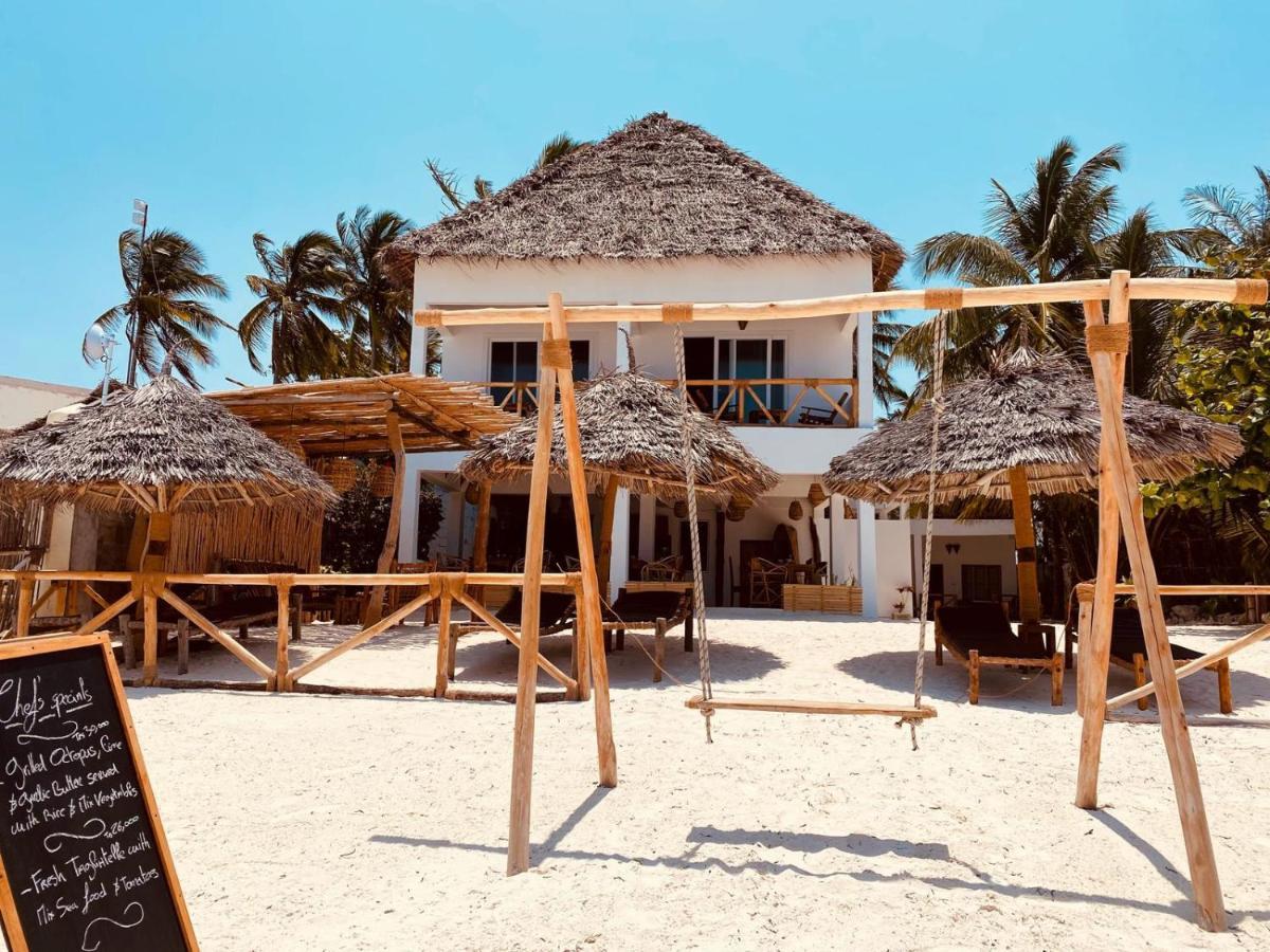 Helwas Zanzibar Beach Hotel Bwejuu Exteriör bild