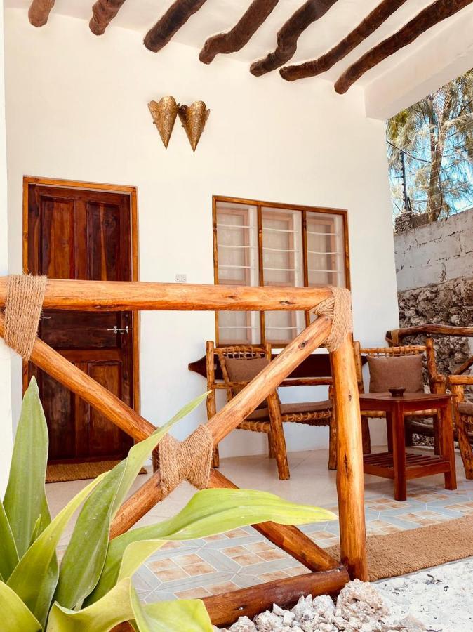 Helwas Zanzibar Beach Hotel Bwejuu Exteriör bild