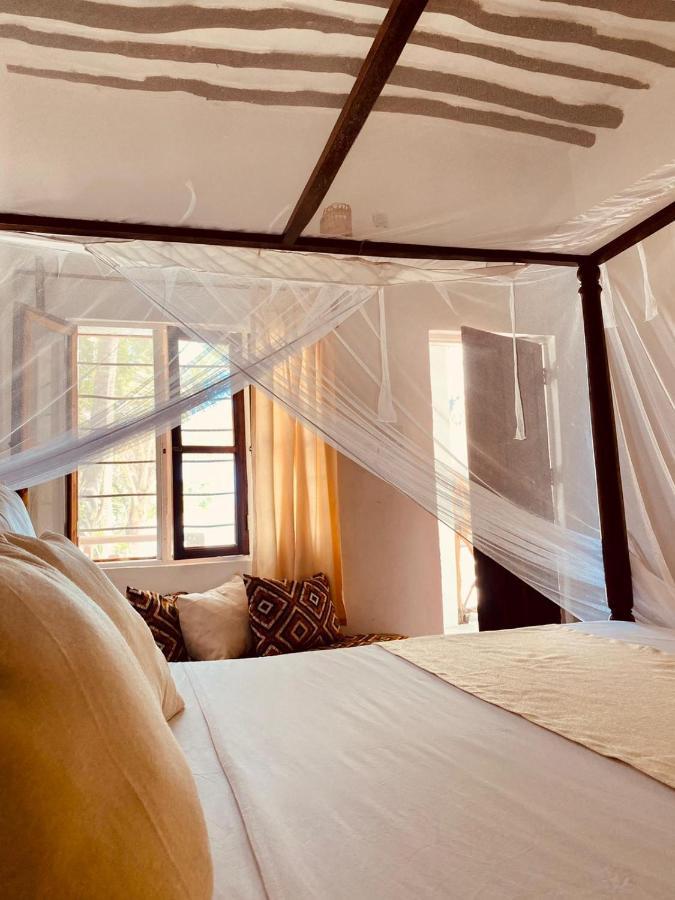 Helwas Zanzibar Beach Hotel Bwejuu Exteriör bild