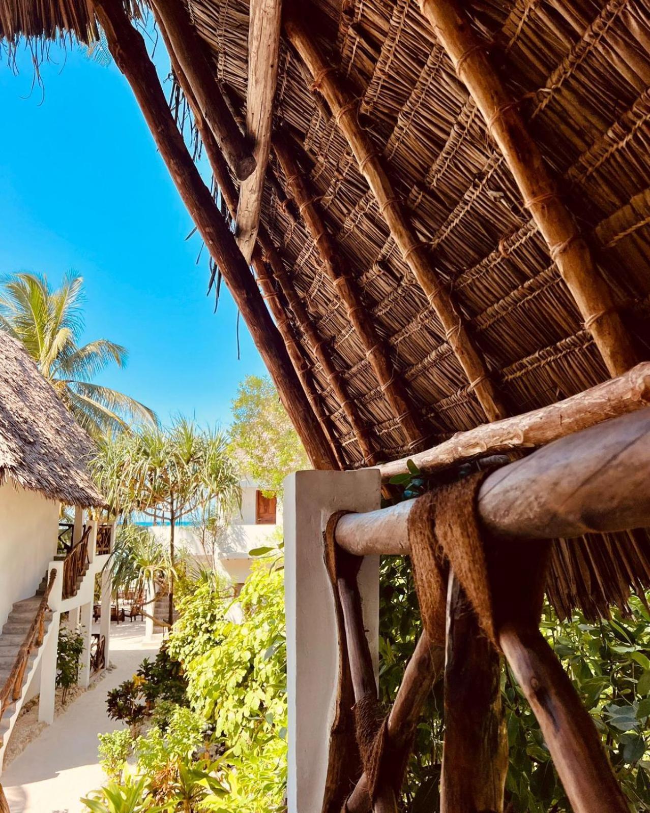 Helwas Zanzibar Beach Hotel Bwejuu Exteriör bild