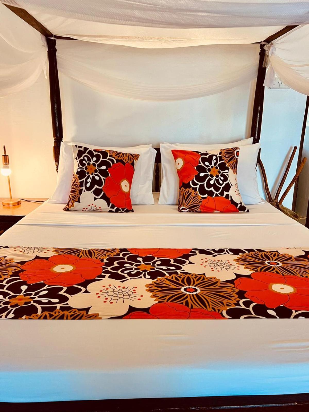 Helwas Zanzibar Beach Hotel Bwejuu Exteriör bild